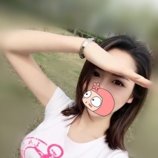 大奶少婦  皮膚白皙