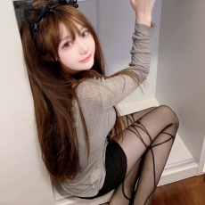 嬌小可馨敢玩敢秀多姿身材~~