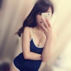 小有肉感的女生